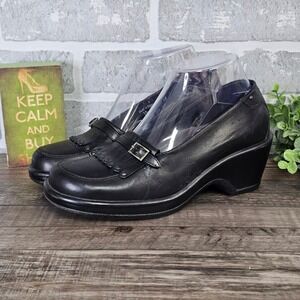 Dansko Black Leather Wedge Loafers Kiltie Fringe Buckle EU 38 Comfort Shoes